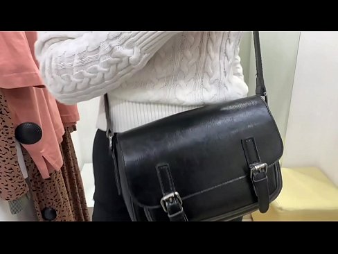 ❤️ 年轻婊子FeralBerry在试衣间用假阳具公开自慰 ❤️ Quality sex❌❤