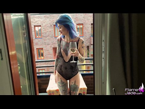 ❤️ 巨大的女孩大口吸吮，在空旷的天空下热情地做爱 ❤️ Quality sex❌❤